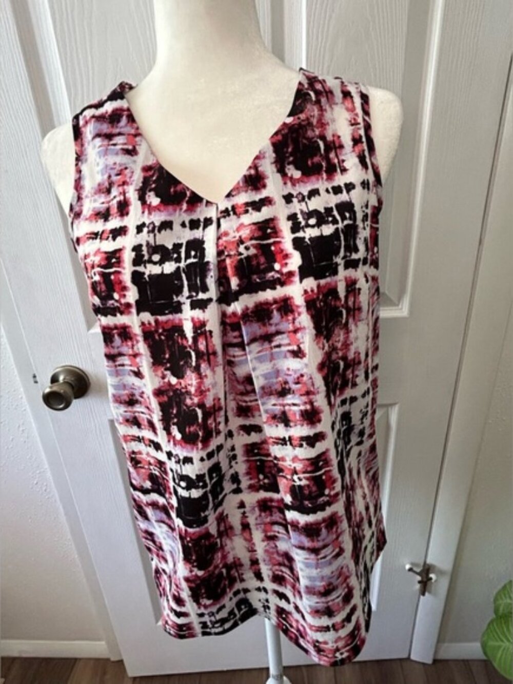 *Olive and Oak Sleeveless Top